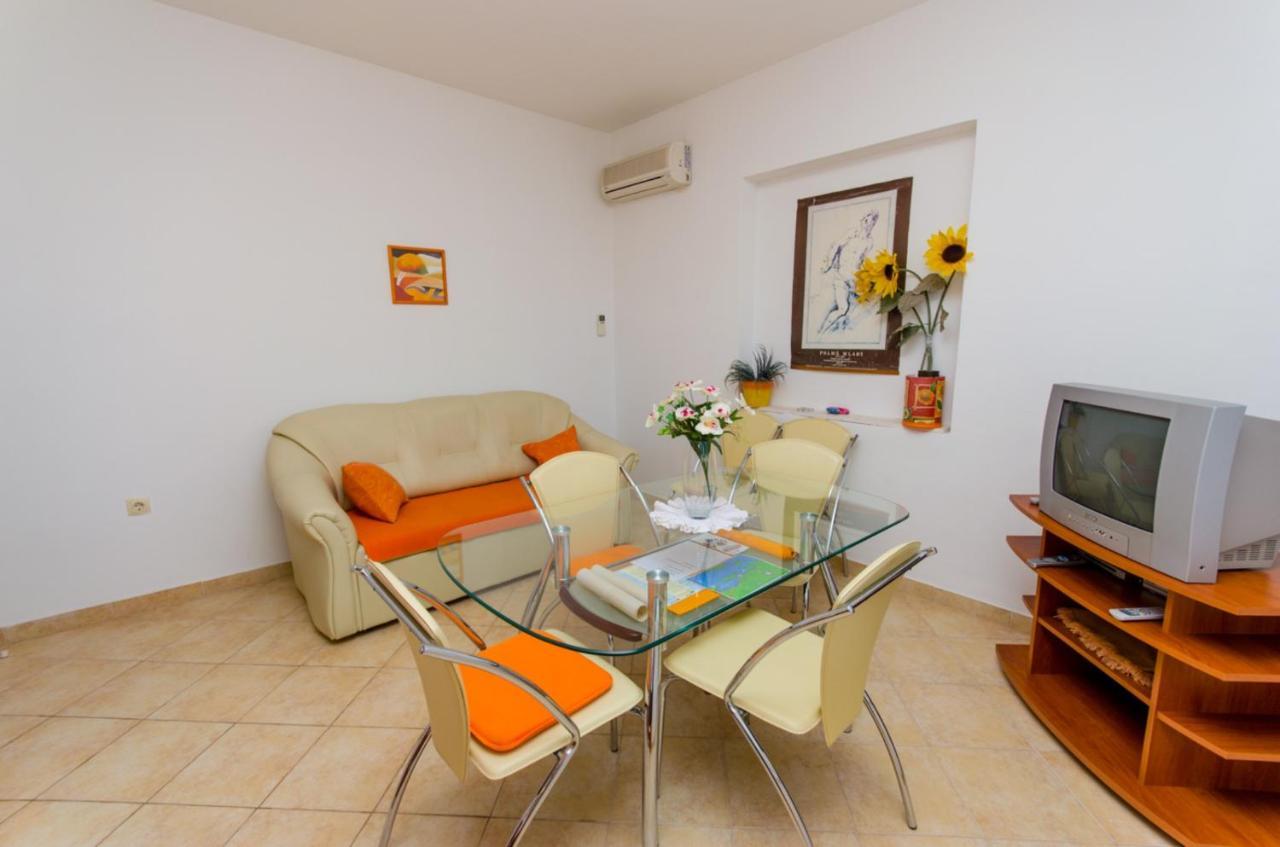 Apartments Ivana โตรกีร์ ภายนอก รูปภาพ