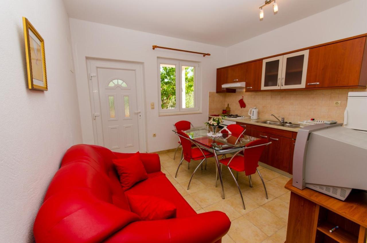 Apartments Ivana โตรกีร์ ภายนอก รูปภาพ