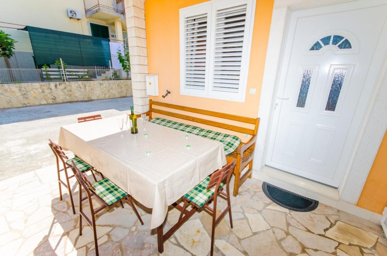 Apartments Ivana โตรกีร์ ภายนอก รูปภาพ