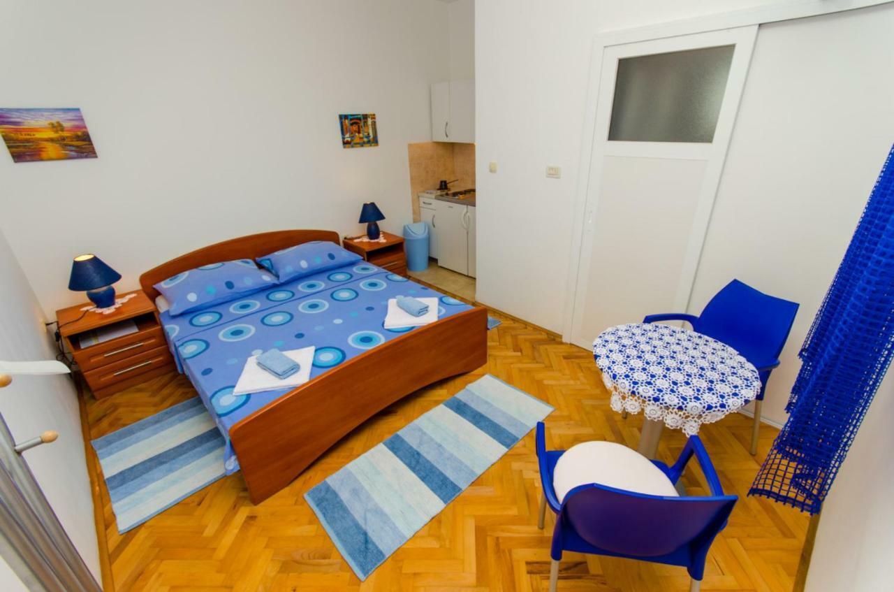Apartments Ivana โตรกีร์ ภายนอก รูปภาพ