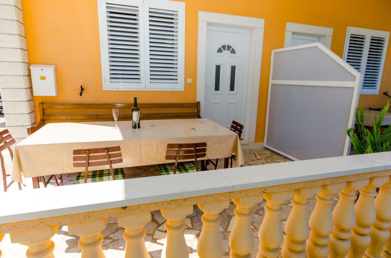 Apartments Ivana โตรกีร์ ภายนอก รูปภาพ